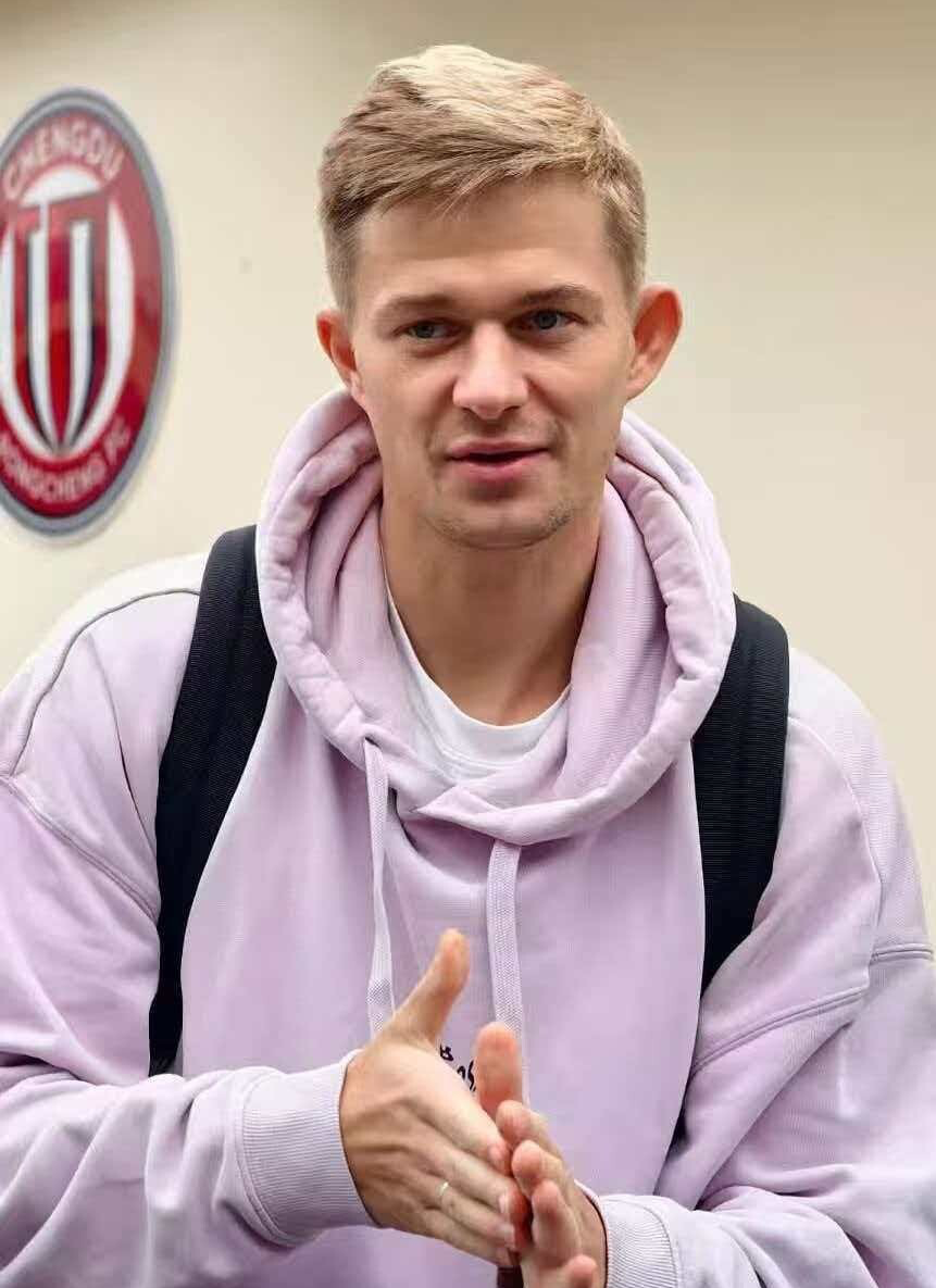 亚冠联赛-欧冠队核心中卫!蓉城官宣30岁俄罗斯国脚加盟 5外援豪华配置确定